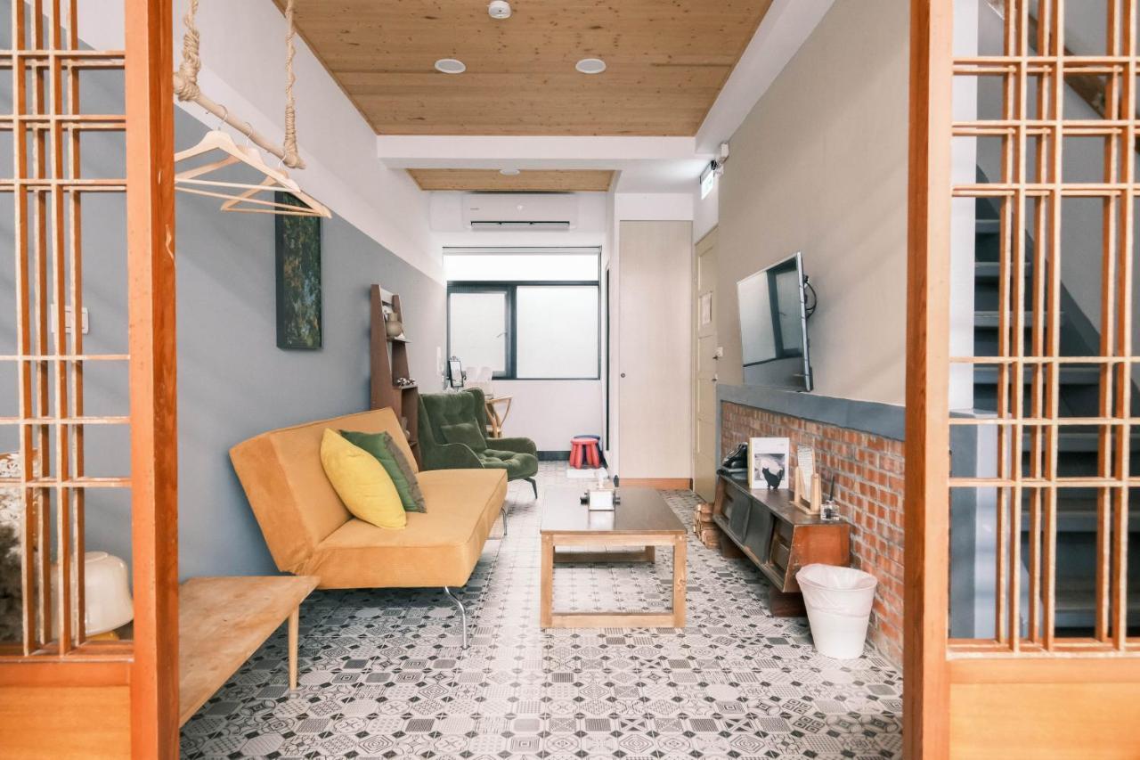 South Gate Home Stay Tainan Dış mekan fotoğraf